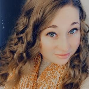 Meet your Posher, Alicia